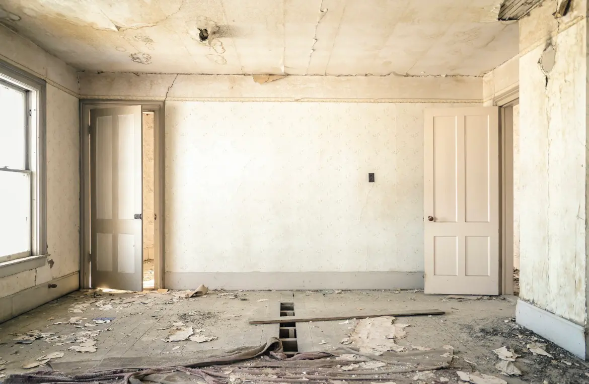 Waste disposal crew managing a cleanout project in Woodson Terrace